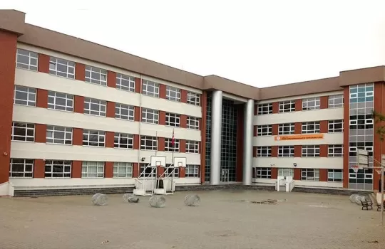 Medine Tayfur Sokmen Imam Hatip Lisesi Kartal