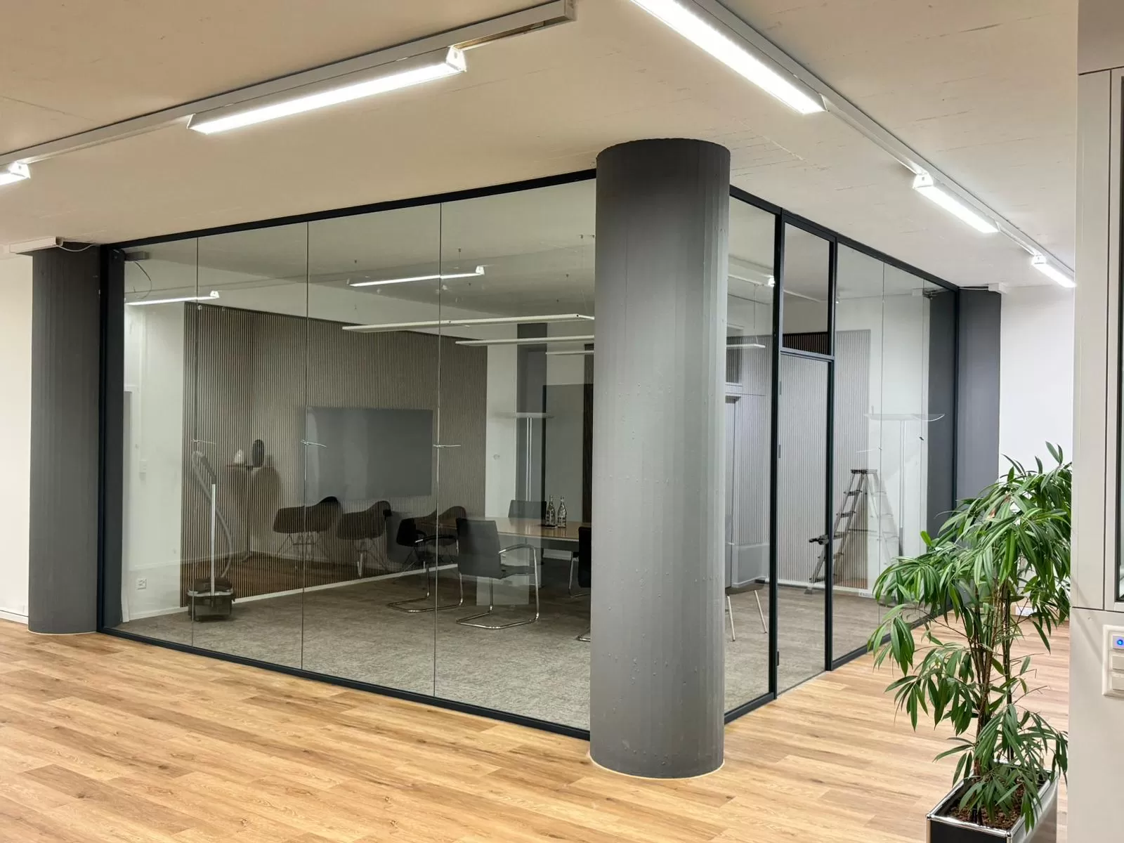 Ofis Cam Bolme Panelleri