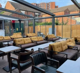 Swish Lounge / İngiltere